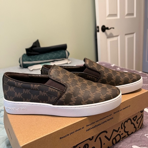 Michael Kors Brown Slip-On women’s Shoes - Picture 1 of 6